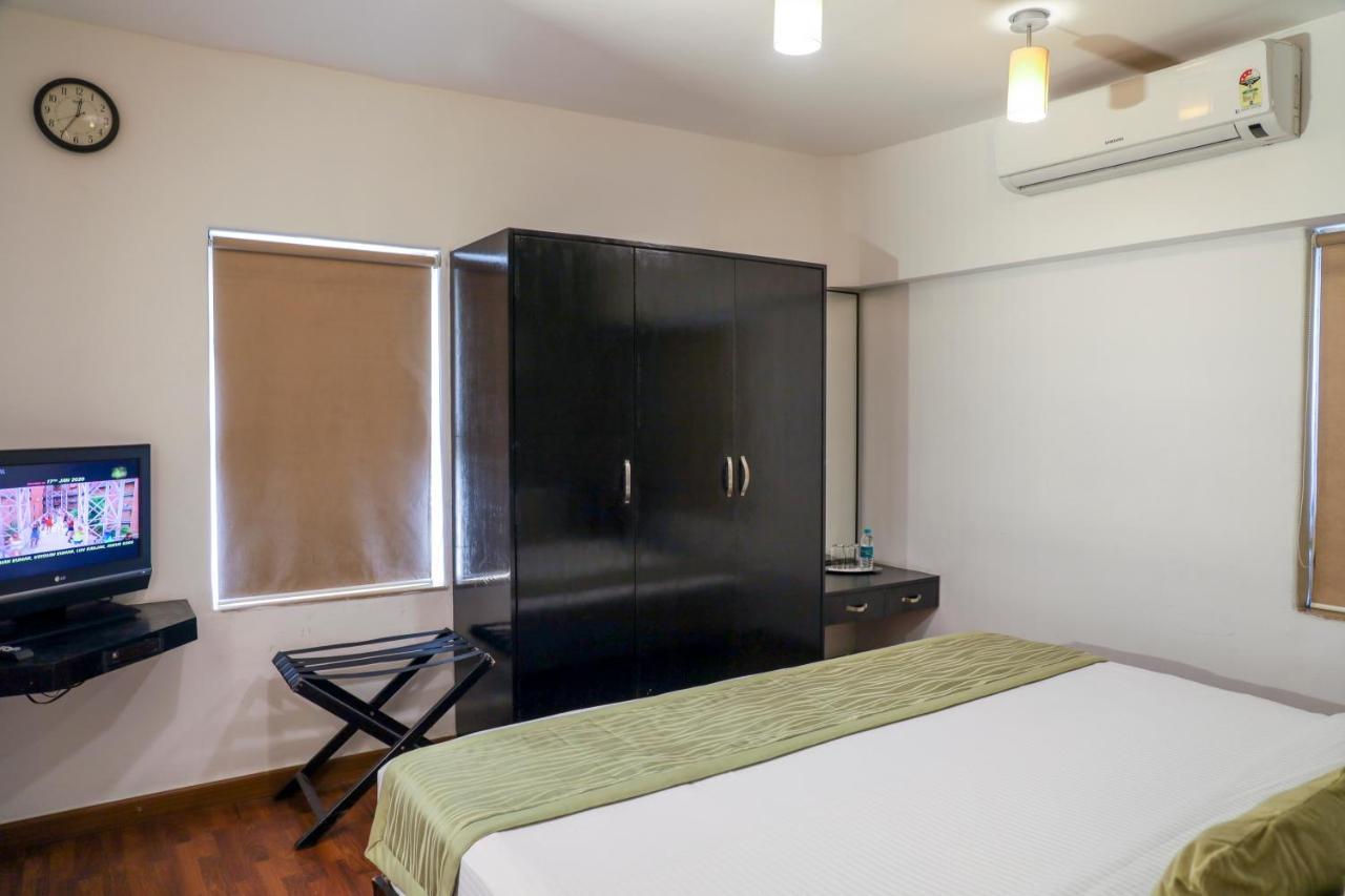 Royal Orchid Golden Suites Πούνε Εξωτερικό φωτογραφία